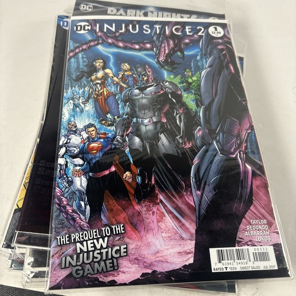 DC Comic Book Lot of 21  Batman Superman Wonder Woman The Flash  Supergirl